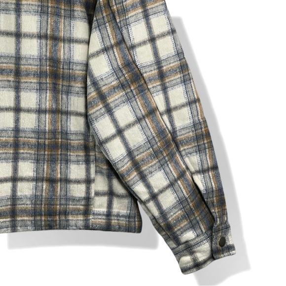 Ivory Blue Taupe Quilted Plaid Oversized Jacket - Picture 3 of 4